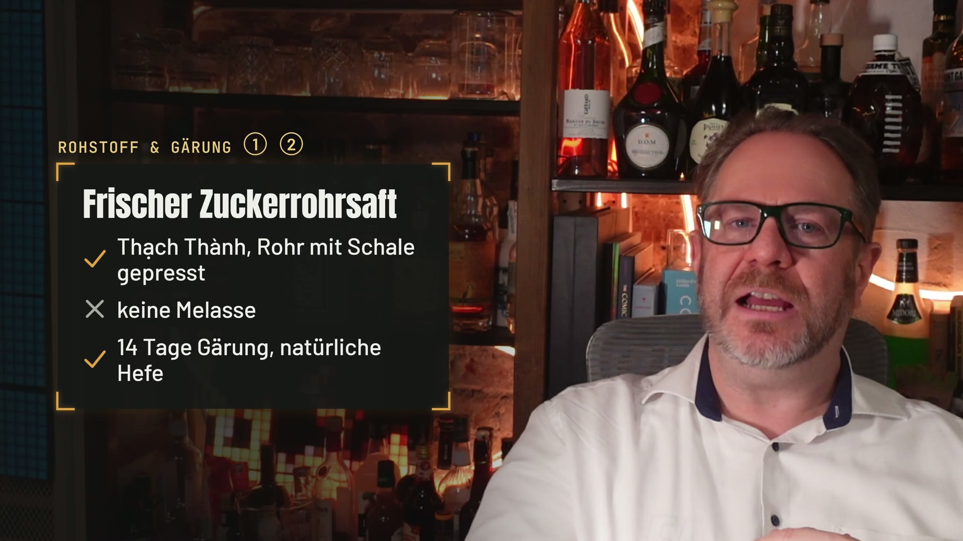 Rohstoff und Gärung: frischer Saft statt Melasse [1][2].