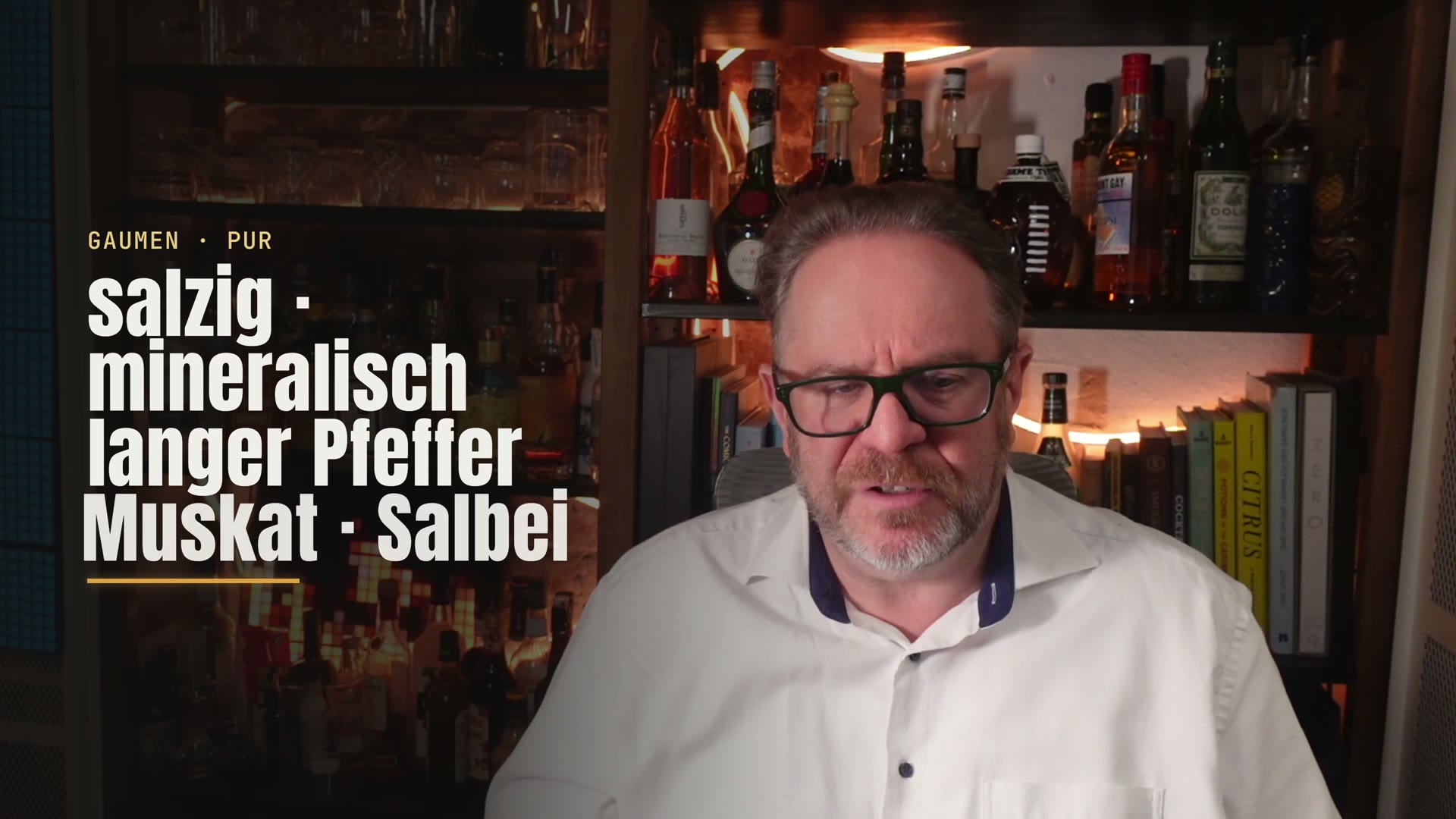 Der Gaumen pur: salzig, mineralisch, langer Pfeffer, Muskat und Salbei.